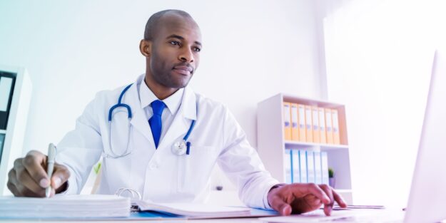 UM_UM_Chat40_Cover-topaz_Web